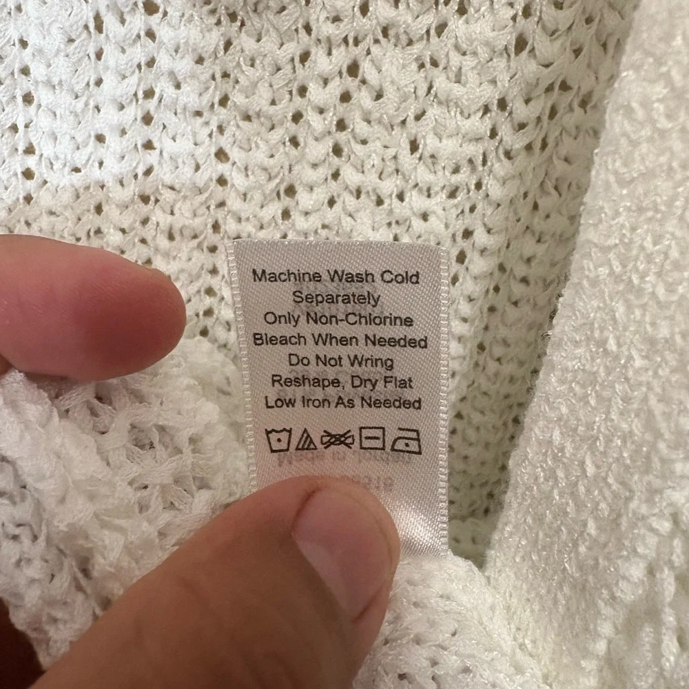 Coldwater Creek, White Soft Ribbon Yarn Cardigan,Size L,Made in Jordan